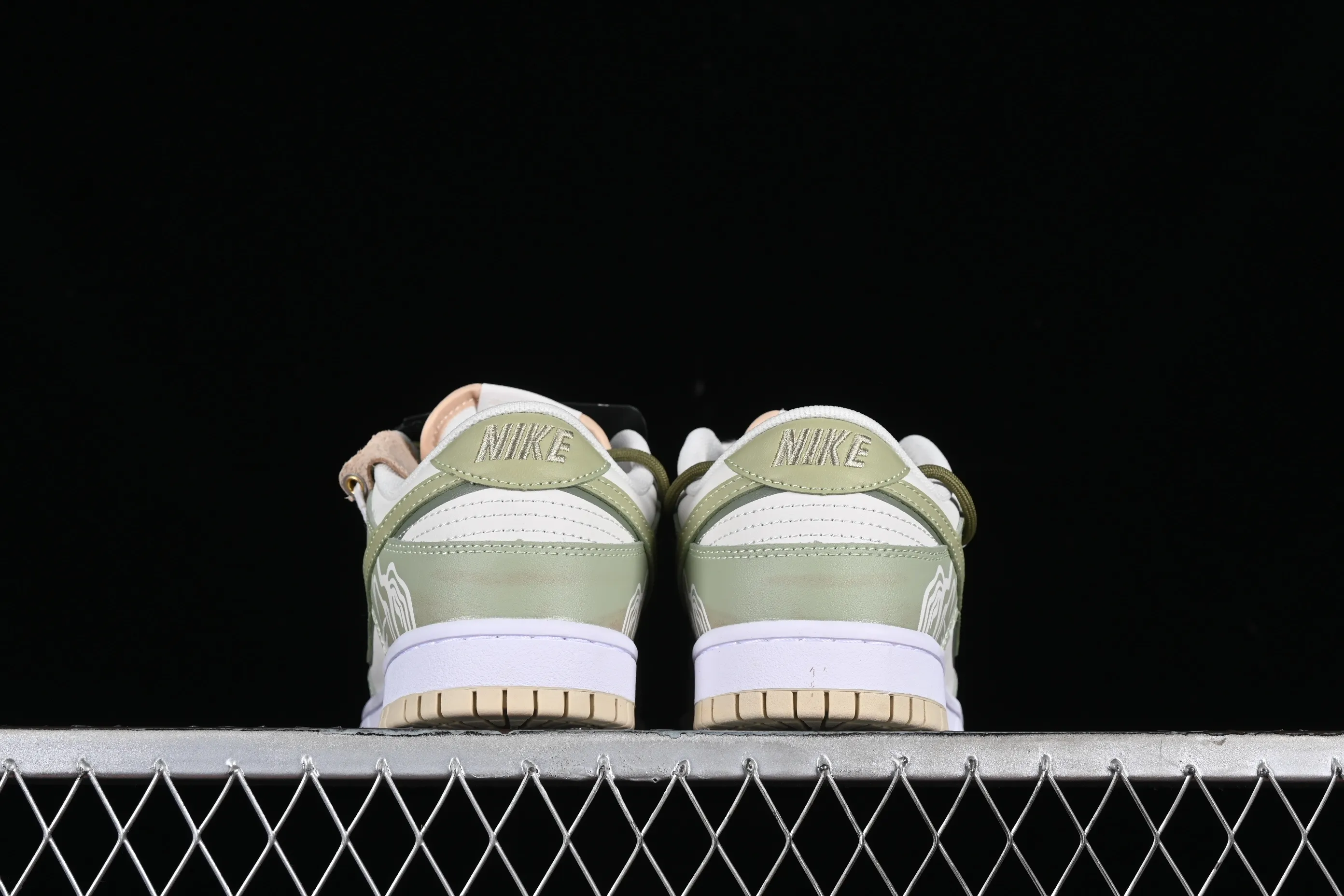 All categories Nk SB Dunk series Nk SB Dunk Low low-top sneakers Nk Dunk Low FZBB Chinese style tea gift box Gongting Longjing tea SB strap low-top casual sneakers DV0831-003